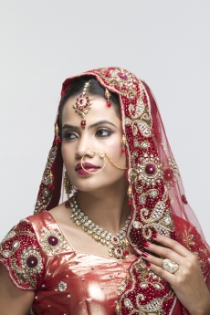 side pose of an indian bride posing